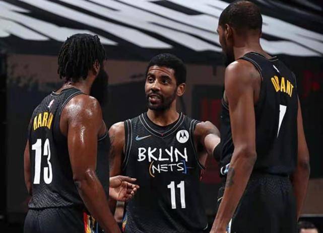 记者：尤文可能在冬窗拿洛卡特利和国米租借交换弗拉泰西（记者：尤文或冬窗以洛卡特利＋租借方案与国米交换弗拉泰西）