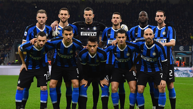 C罗晒与特朗普合照：感谢总统先生的邀请和热情欢迎（C罗晒与特朗普合影：感谢总统先生的邀请与热情接待）