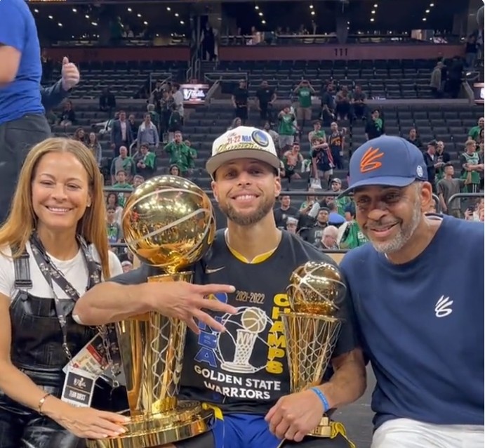 假肢技师、快擦手、滚球妹……他们是残特奥会华农场馆幕后星光（假肢技师、“快擦手”和“滚球妹”，点亮华农残特奥会场馆的幕后星光）