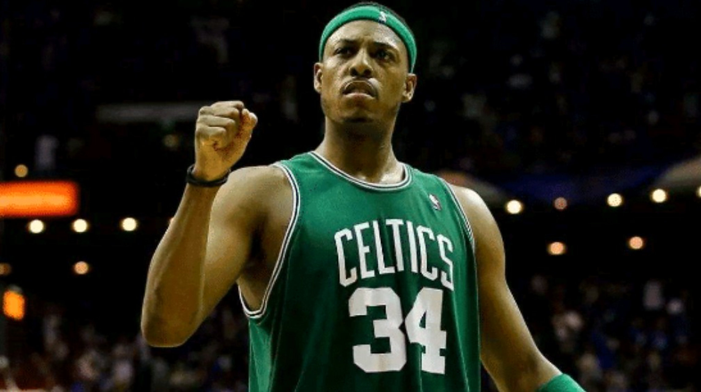 NBA焦点战：勇士主场逆转掘金,（NBA焦点之战：勇士主场大逆转击败掘金）