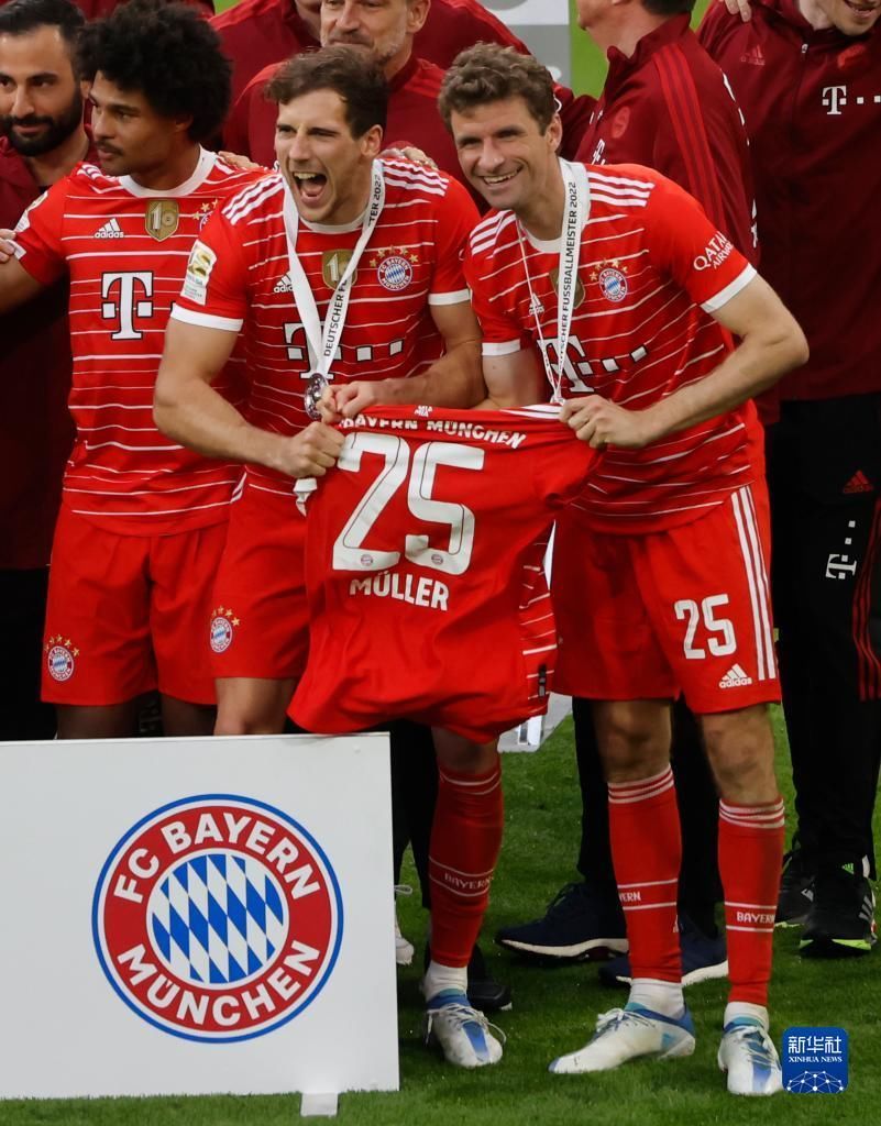 随着皇马3-0，西甲最新积分榜出炉：皇马紧咬领头羊