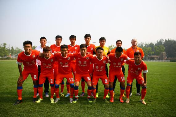 巴媒：米兰已表达对乌戈-索萨的兴趣，科林蒂安正在等待报价（巴西媒体：米兰有意乌戈-索萨，科林蒂安静候报价）