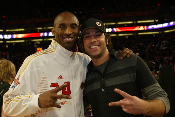 半场：皇马1-2曼城，罗德里戈破门，奥赖利扳平，哈兰德反超（半场战报：皇马1-2落后曼城，罗德里戈先开纪录，奥赖利扳平，哈兰德反超比分）