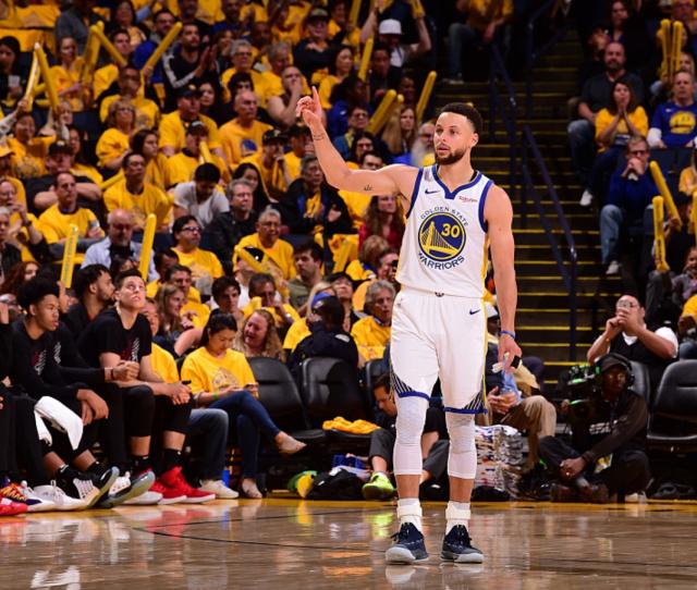 亚冠第5轮最佳球员候选名单出炉，中超独苗入选，他却高兴不起来（亚冠第5轮最佳球员候选揭晓，中超独苗上榜，他却难言欣喜）