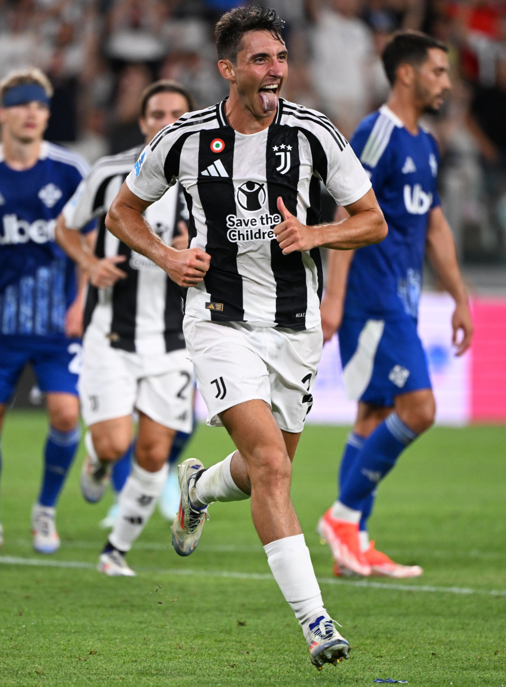 带伤作战无缘冠军！莎头组合0-3林仲勋／申裕斌，获总决赛亚军（带伤出战仍无缘登顶！莎头组合0-3负于林仲勋／申裕斌，摘得总决赛亚军）